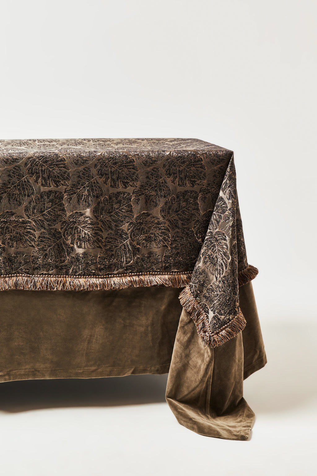 Botanical Jacquard Velvet Tablecloth