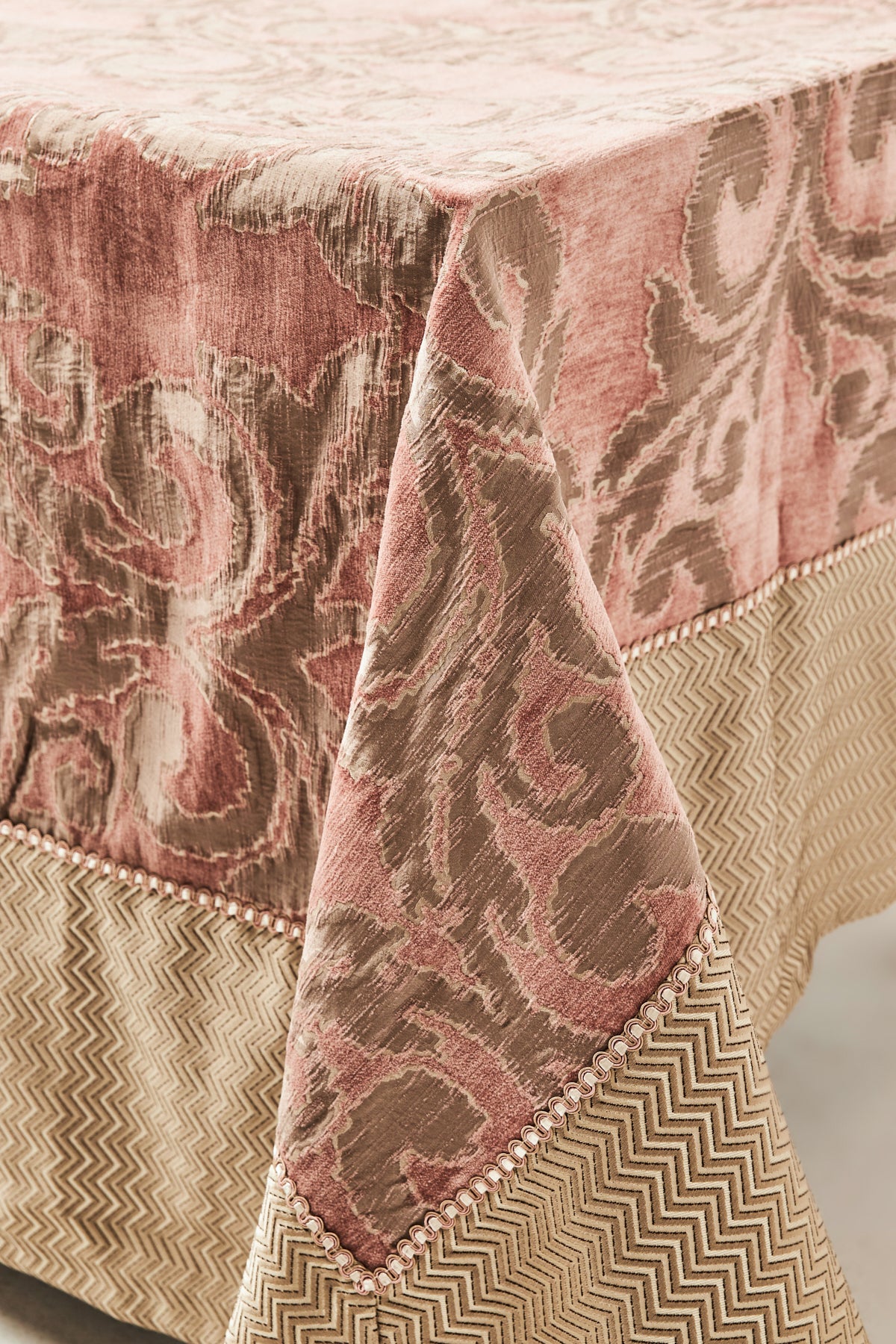 Versailles Blush Tablecloth