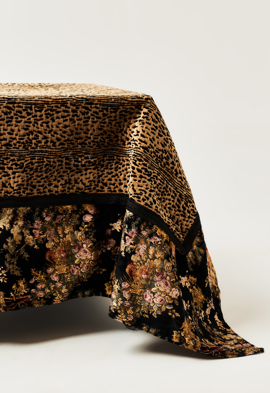 Baroque Leopard Tablecloth