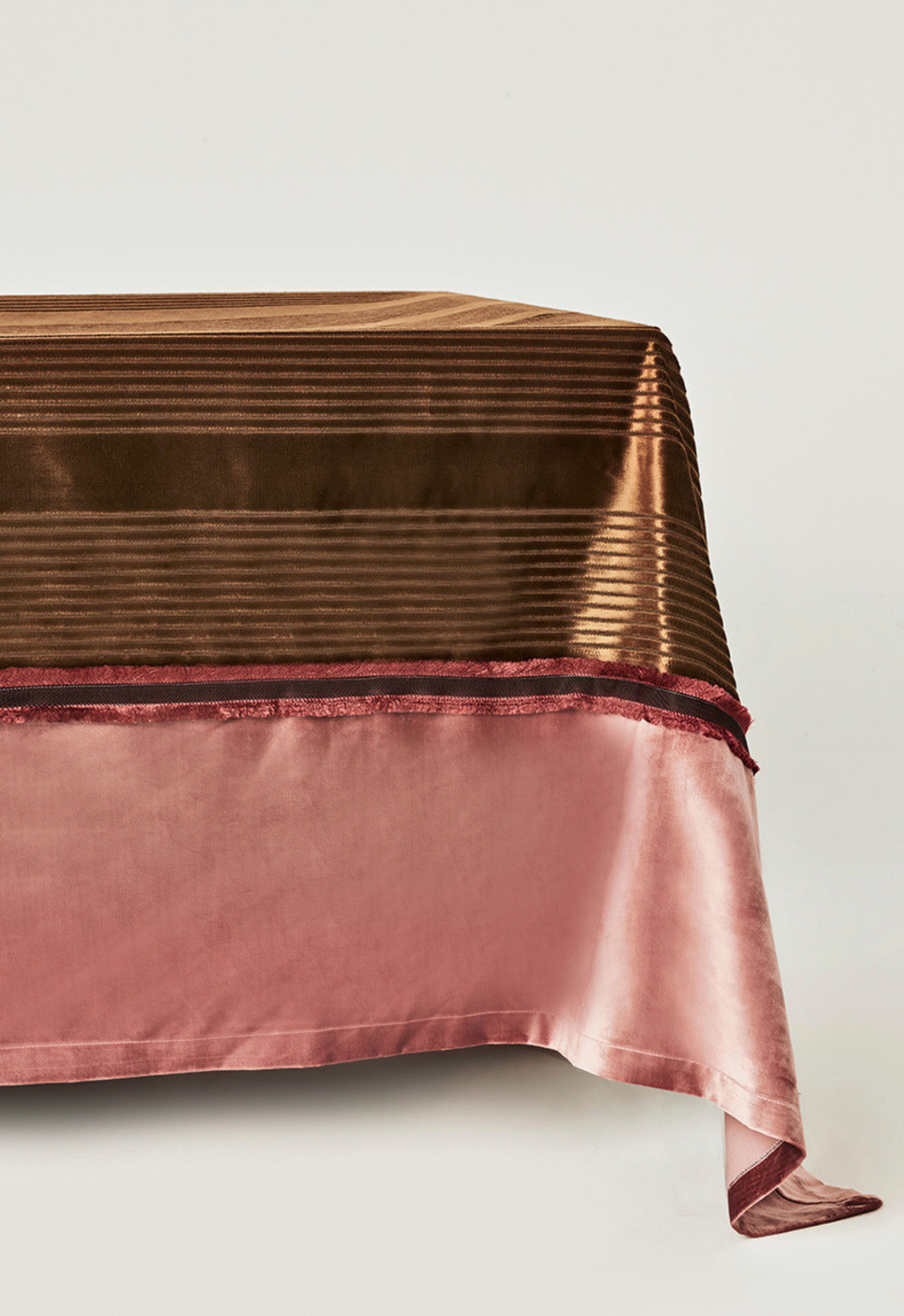 Bronze Oleander Tablecloth